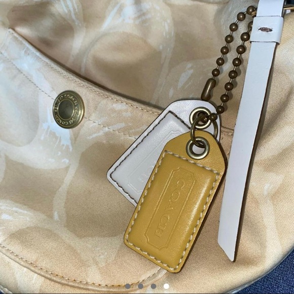 ✨VINTAGE✨ Coach “mini Hampton signature scribble C hobo” shoulder bag ! - Picture 3 of 6